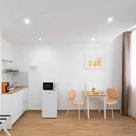 Controcanto Elegant - 3 Bedroom Flat