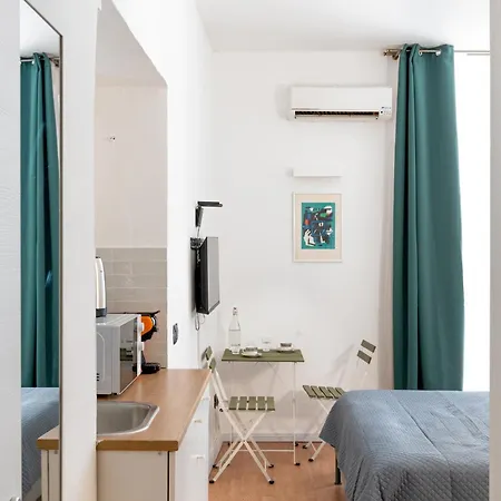 Controcanto Elegant - 3 Bedroom Flat شقة باليرمو
