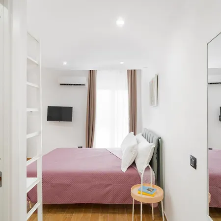 Controcanto Elegant - 3 Bedroom Flat Апартаменты Палермо